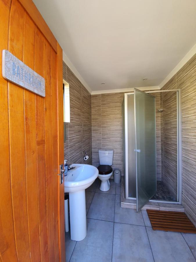 Lebo'S Soweto Backpackers Hostel ภายนอก รูปภาพ